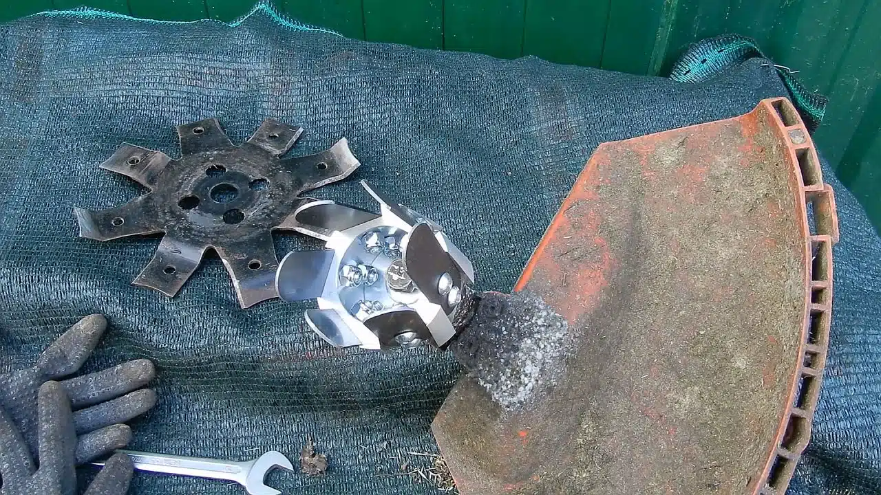 Testina zappetta fresa per decespugliatore 5 TESTINA ZAPPETTA FRESA per decespugliatore