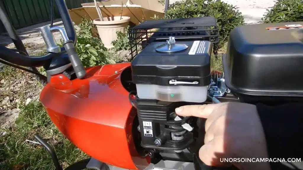 Motozappa a scoppio PUBERT VARIO 55 P C3. Test completo! 13 Filtro aria a bagno d'olio Motozappa PUBERT VARIO 55 P C3