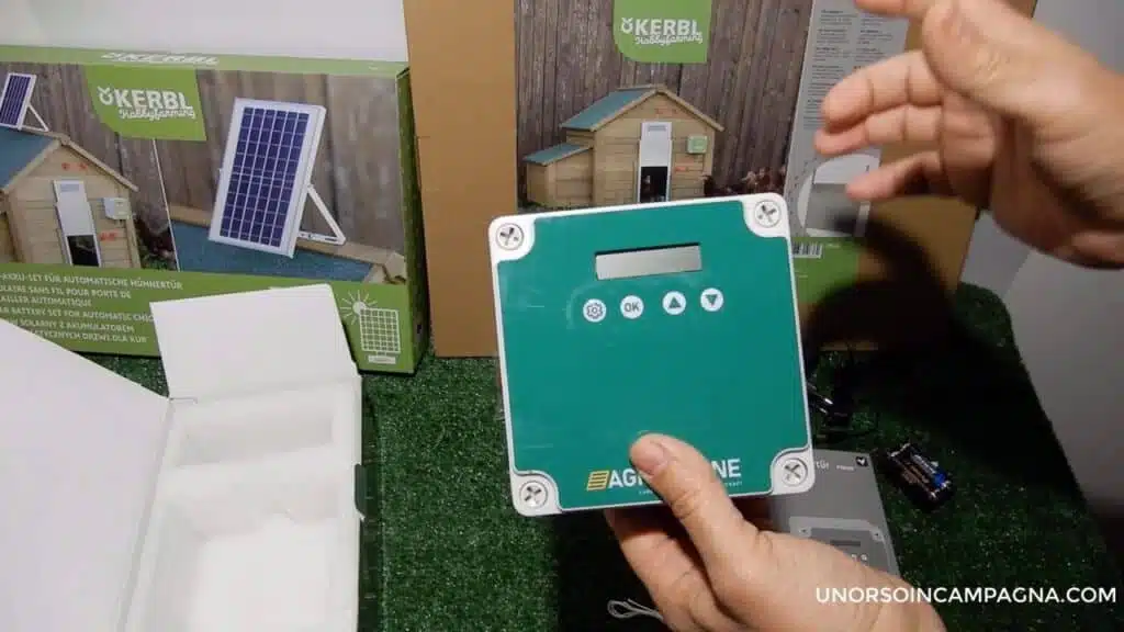 Porta automatica fotovoltaica per pollaio Agrarzone
