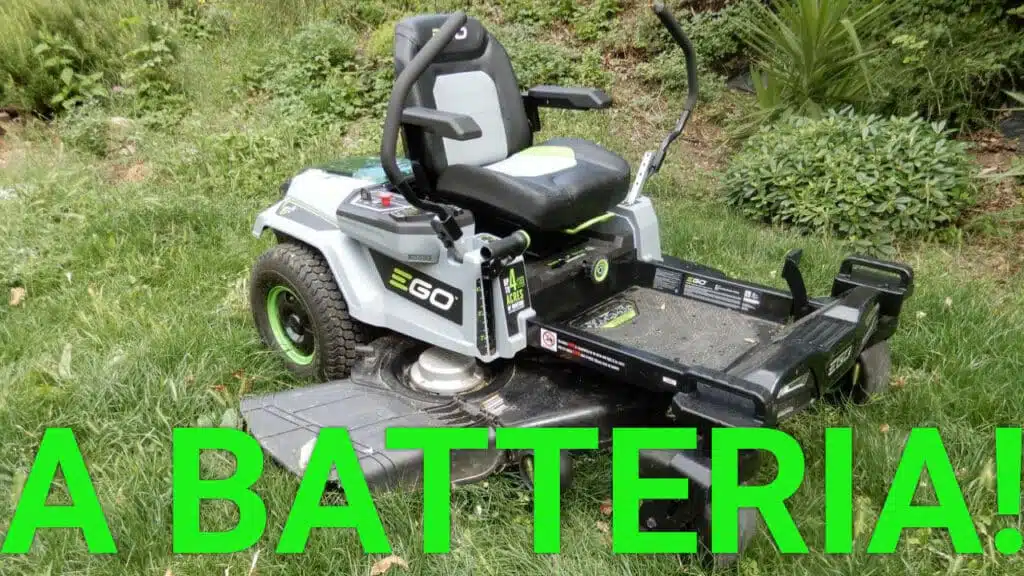 Trattorino rasaerba a BATTERIA EGO Z6 ZT5201E-L. 