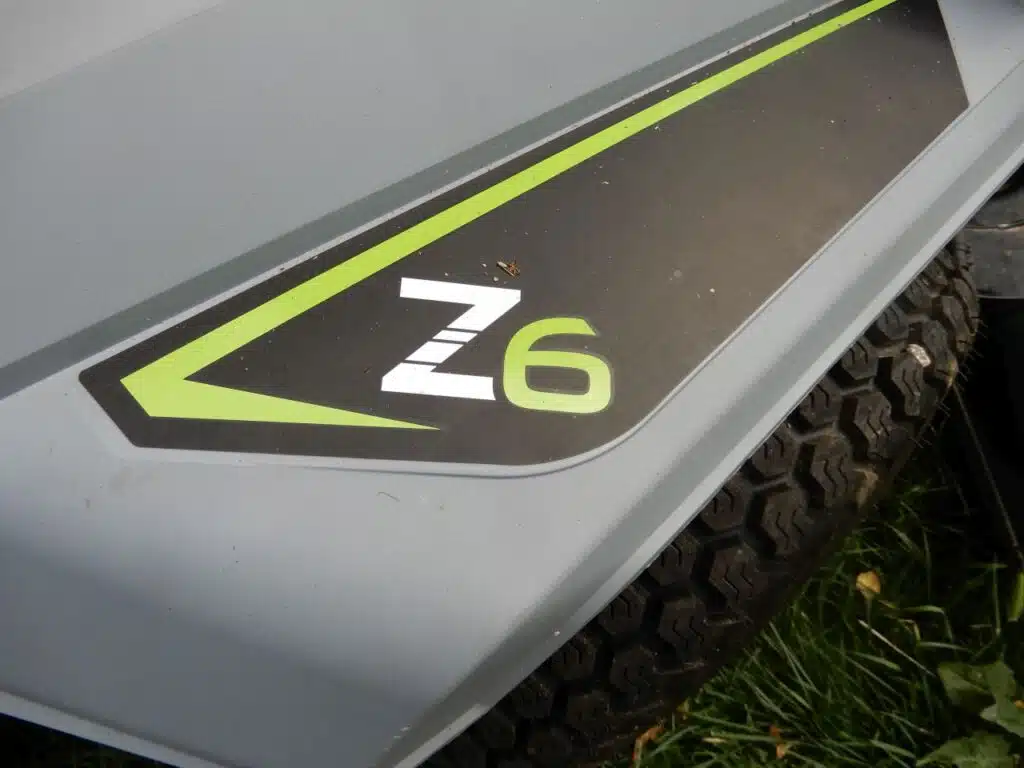 Trattorino rasaerba a BATTERIA EGO Z6 ZT5201E-L. 