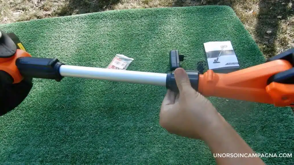 Tagliabordi a batteria ricaricabile AIVOLT - regolazione asta