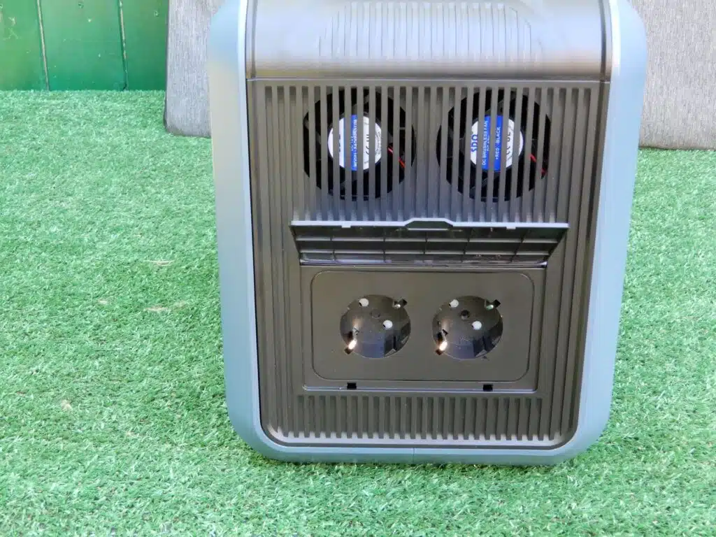 Centrale elettrica portatile FULLSENT - porte di uscita 220V