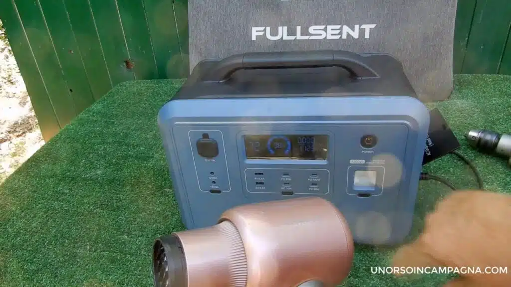 Centrale elettrica portatile FULLSENT - test asciuga capelli 1800W