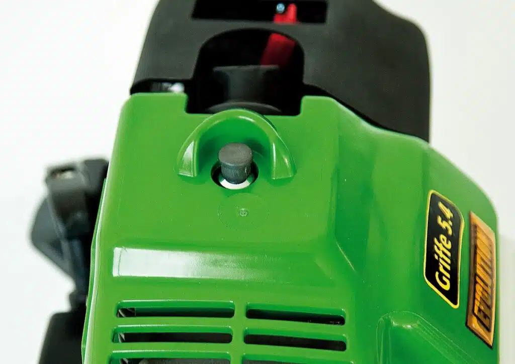 Decespugliatore Active Brutale: non si può chiedere di più! 8 Decespugliatore Active Brutale - decompressore