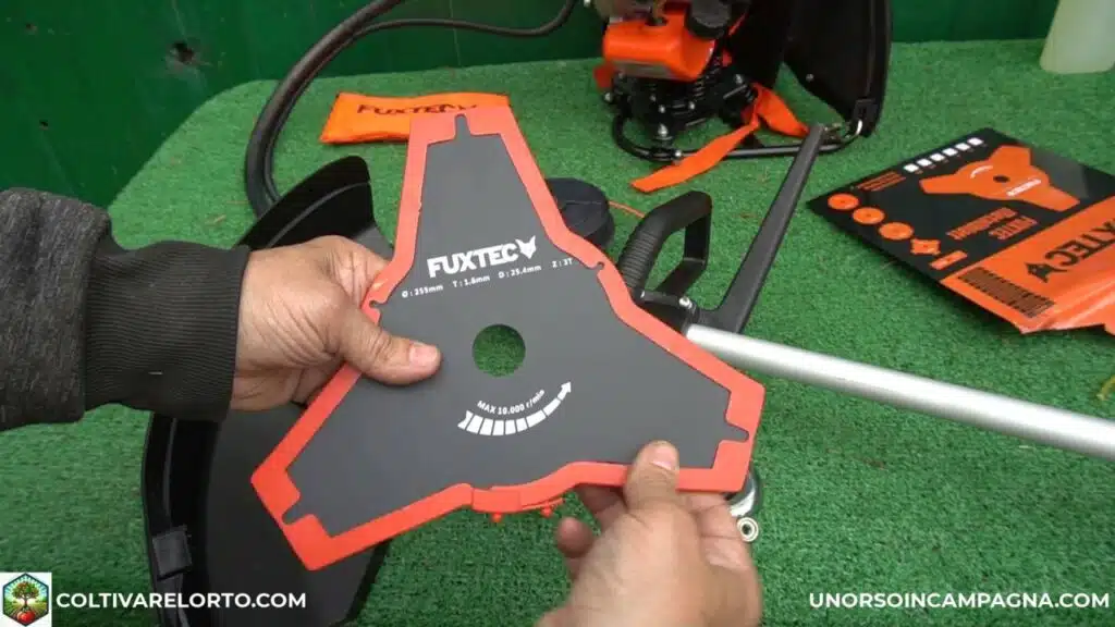 Decespugliatore spalleggiato Fuxtec MS152T: potente ed economico! 10 FUXTEC FX MS152T lama in dotazione