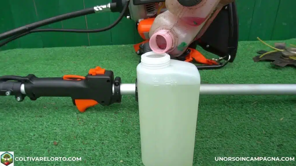 Decespugliatore spalleggiato Fuxtec MS152T: potente ed economico! 13 FUXTEC FX MS152T misuratore per la miscela 1