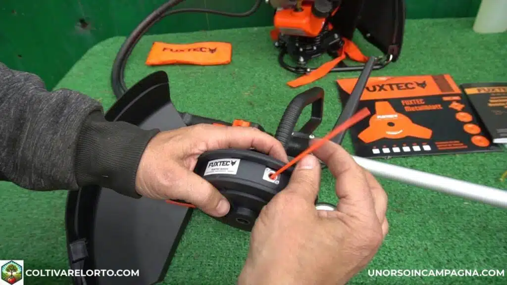 Decespugliatore spalleggiato Fuxtec MS152T: potente ed economico! 9 FUXTEC FX MS152T testina batti e vai in dotazione