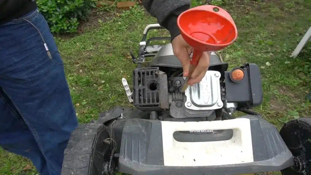 Manutenzione del rasaerba per l'inverno: guida completa! 6 manutenzione del rasaerba per l'inverno