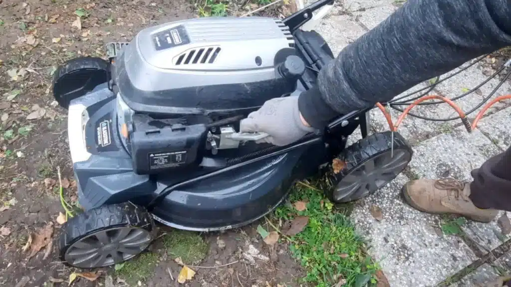 Manutenzione del rasaerba per l'inverno: guida completa! 3 manutenzione del rasaerba per l'inverno